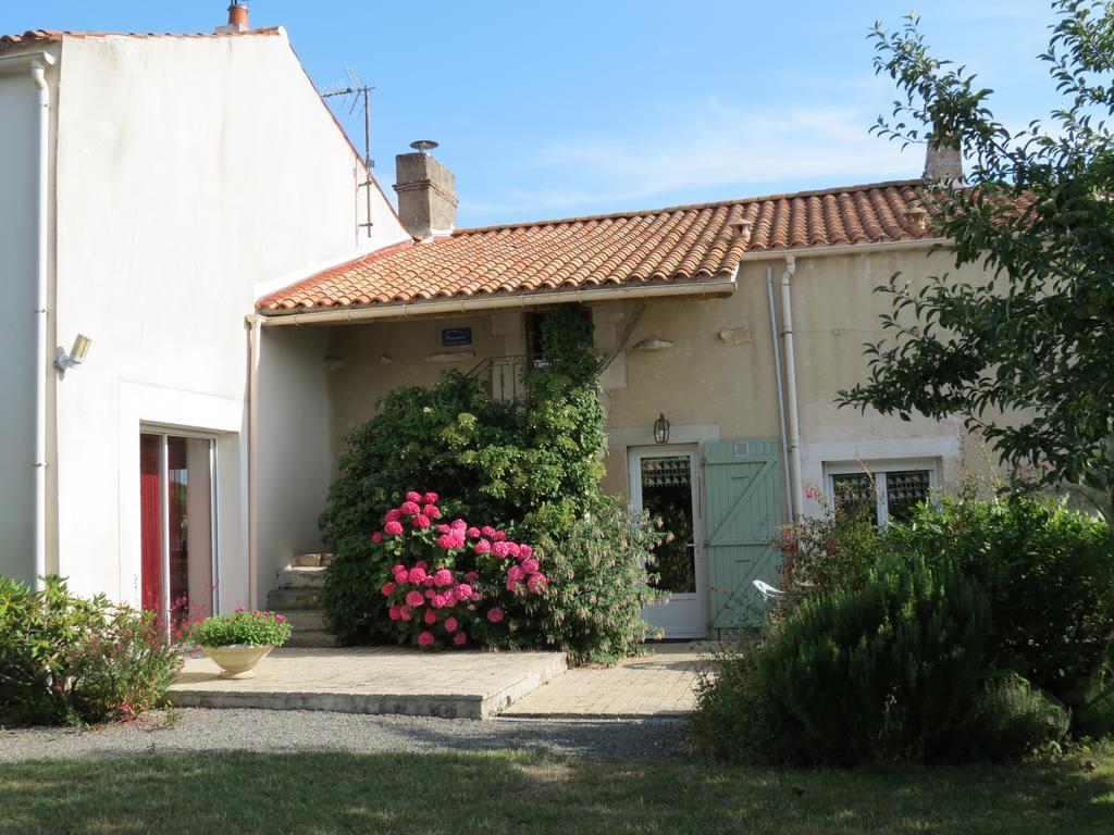 L'Aubinoise Bed & Breakfast Saint-Aubin-la-Plaine Exterior foto
