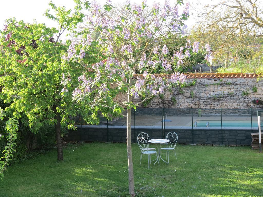 L'Aubinoise Bed & Breakfast Saint-Aubin-la-Plaine Exterior foto