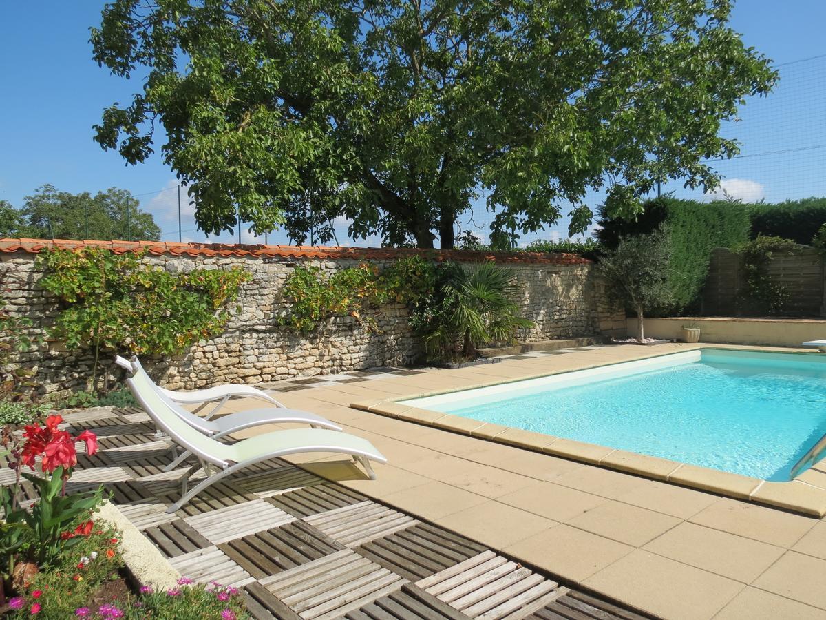 L'Aubinoise Bed & Breakfast Saint-Aubin-la-Plaine Exterior foto